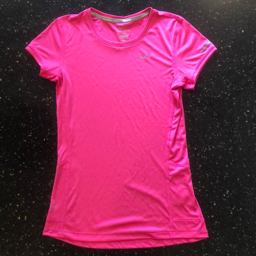 Nike | bright pink dri-fit t-shirt
